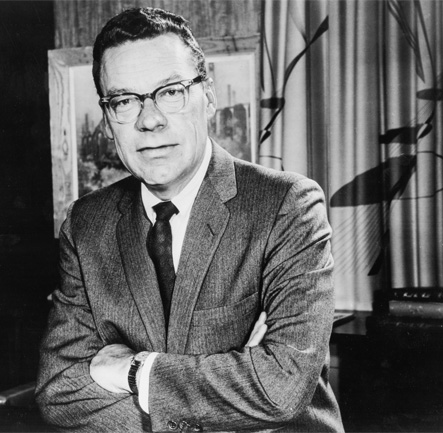 Earl Nightingale photo
